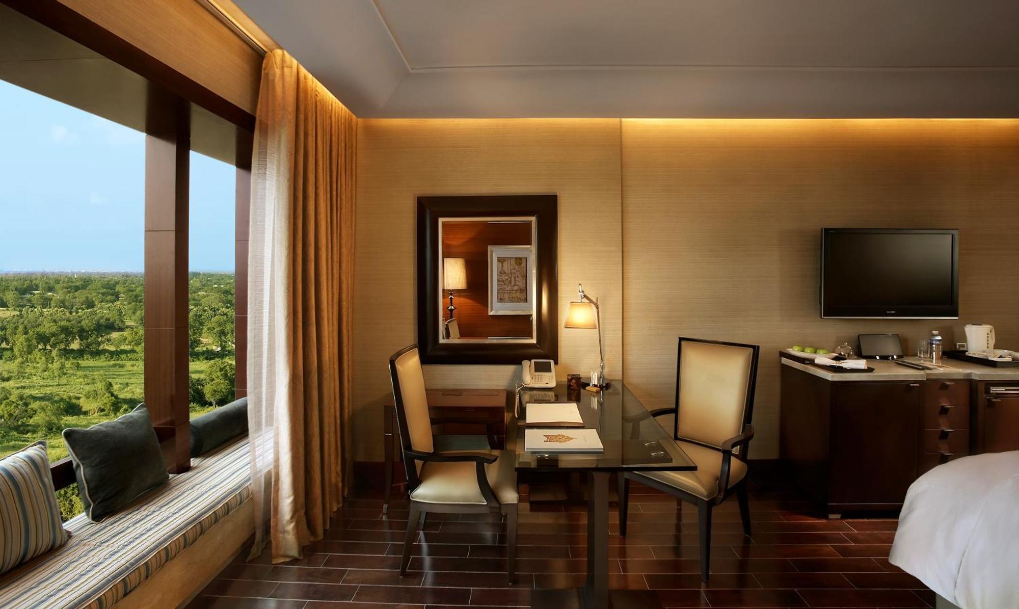 The Leela Ambience Gurugram Hotel & Residences - The Luxury Urban Sanctuary Gurgaon Exteriör bild